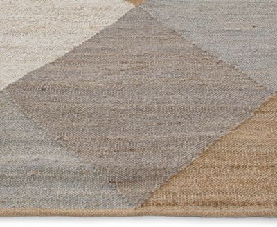 Sona Mabel 7'9"x9'9" Area Rug