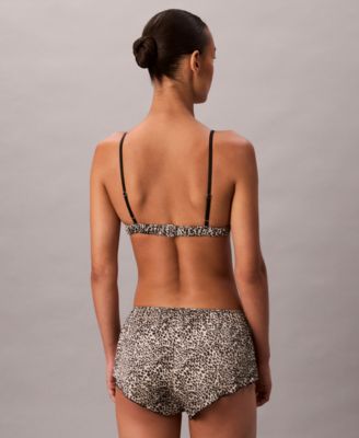 Women's Signature Satin Unlined Triangle Bra QF8392