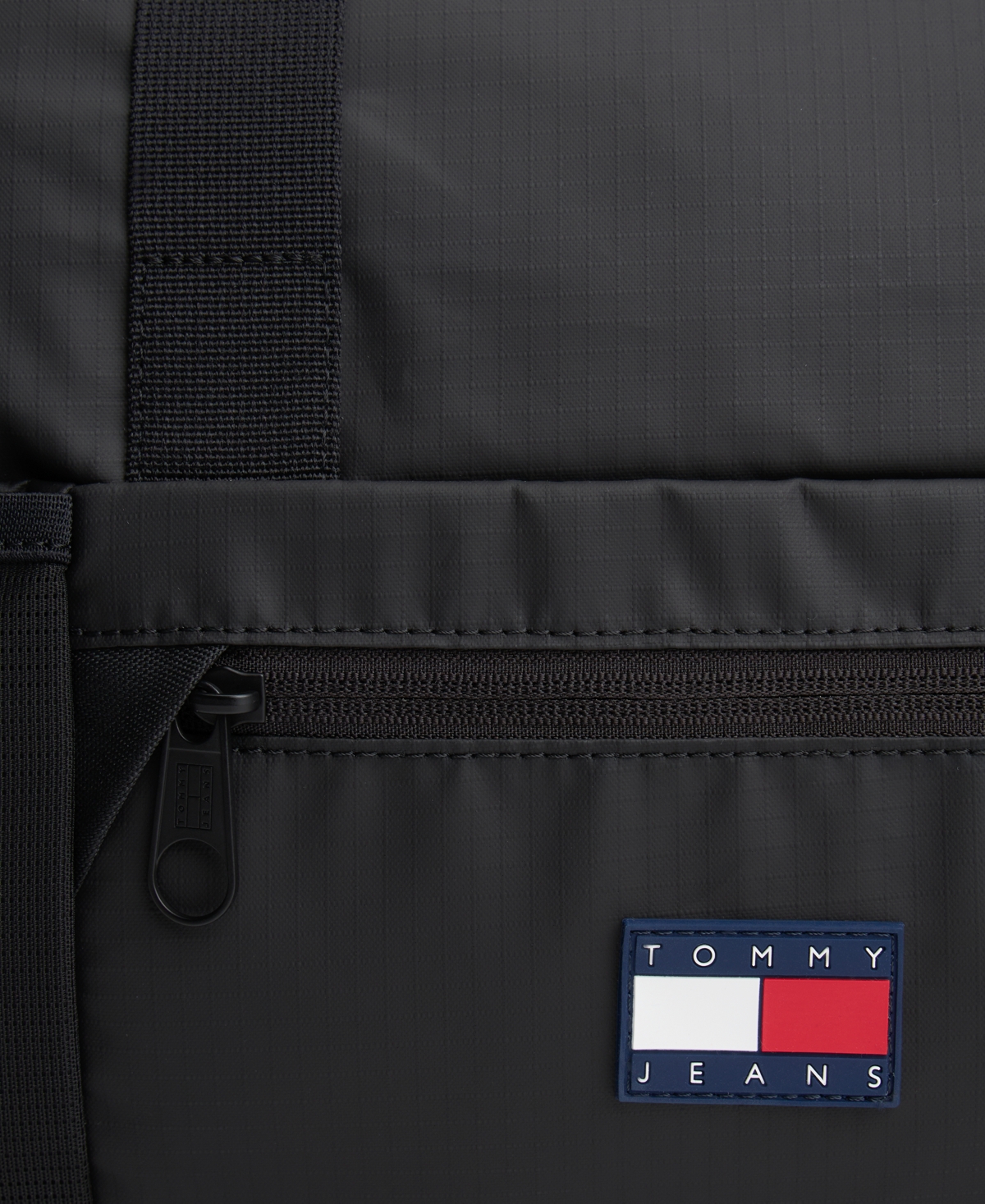 Tommy Hilfiger Men's Daily Tech Duffle Bag
