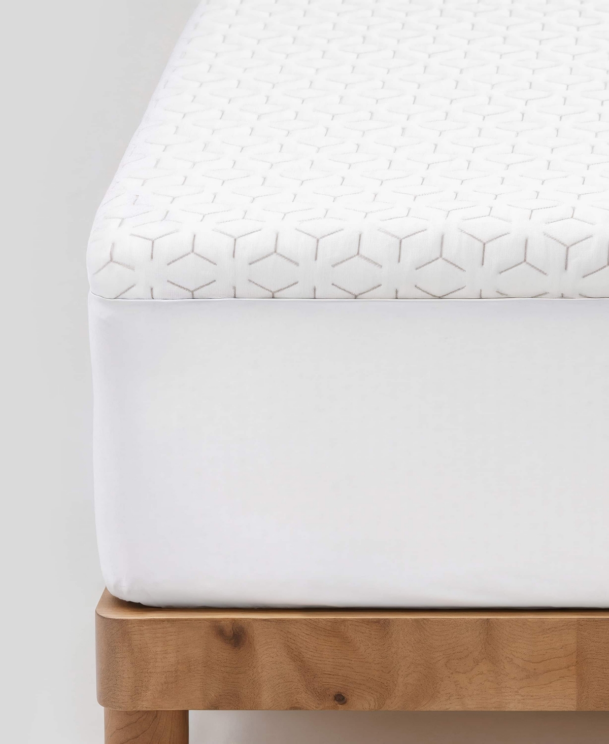 Nestl Copper Hypoallergenic Waterproof Cooling Mattress Protector
