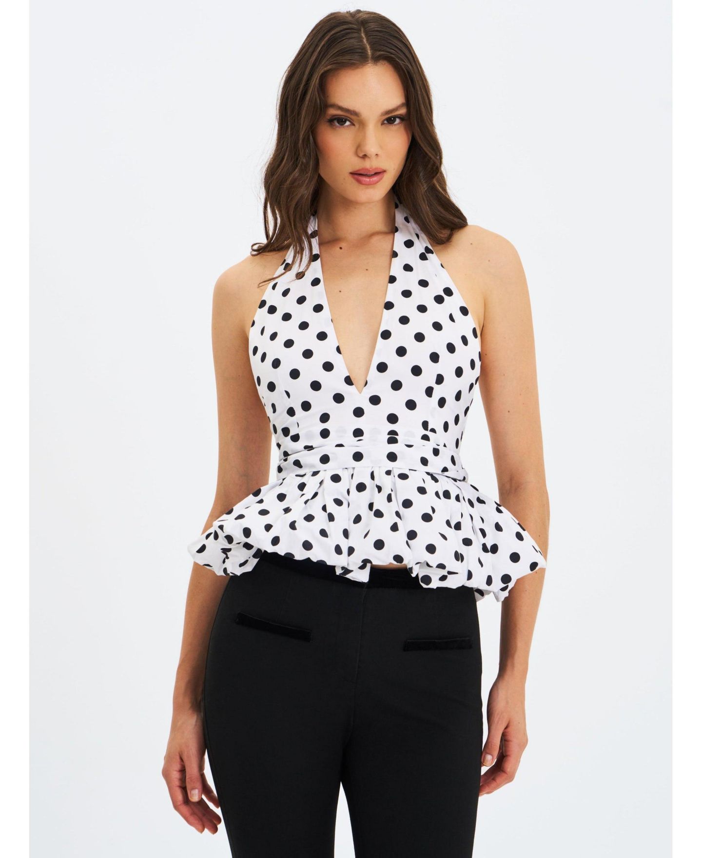 Женский топ Miss Circle Ilene White and Black Polka Dot Bubble Hem Halter, цвет: В горошек — фото 1