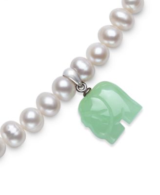 Freshwater Pearl (6-7mm) and Dyed Jadeite Elephant Charm Stretch Bracelet