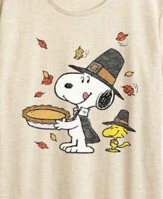 Thanksgiving Pie Snoopy and Woodstock Women's Short Sleeve Graphic T-shirts