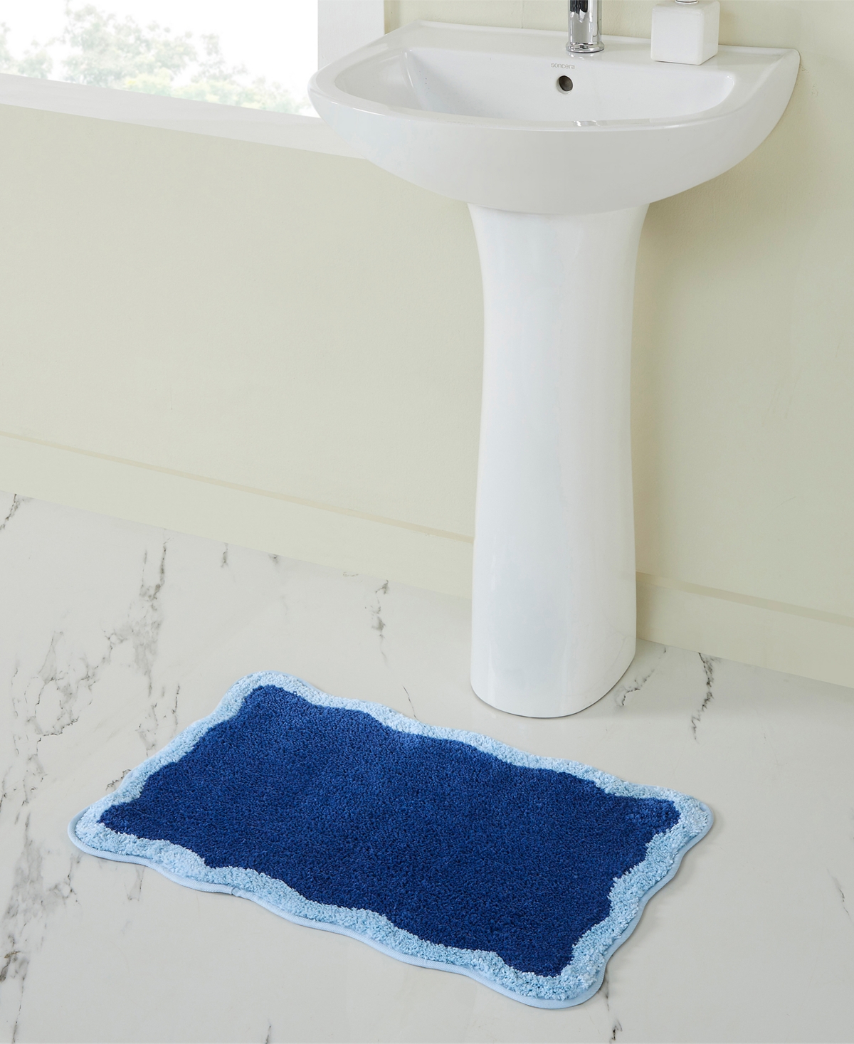 Vcny Home Scalloped Tufted Bath Rug, 18" X 27" In Blue