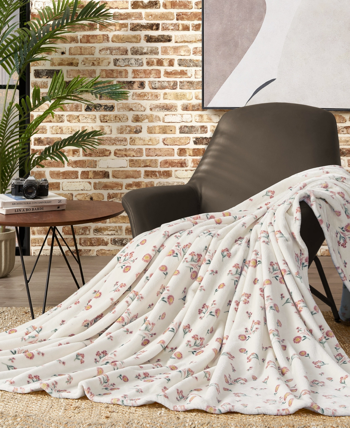 Lucky Brand Daisy Floral Cozy Plush Blanket, Twin/twin Xl In Multi