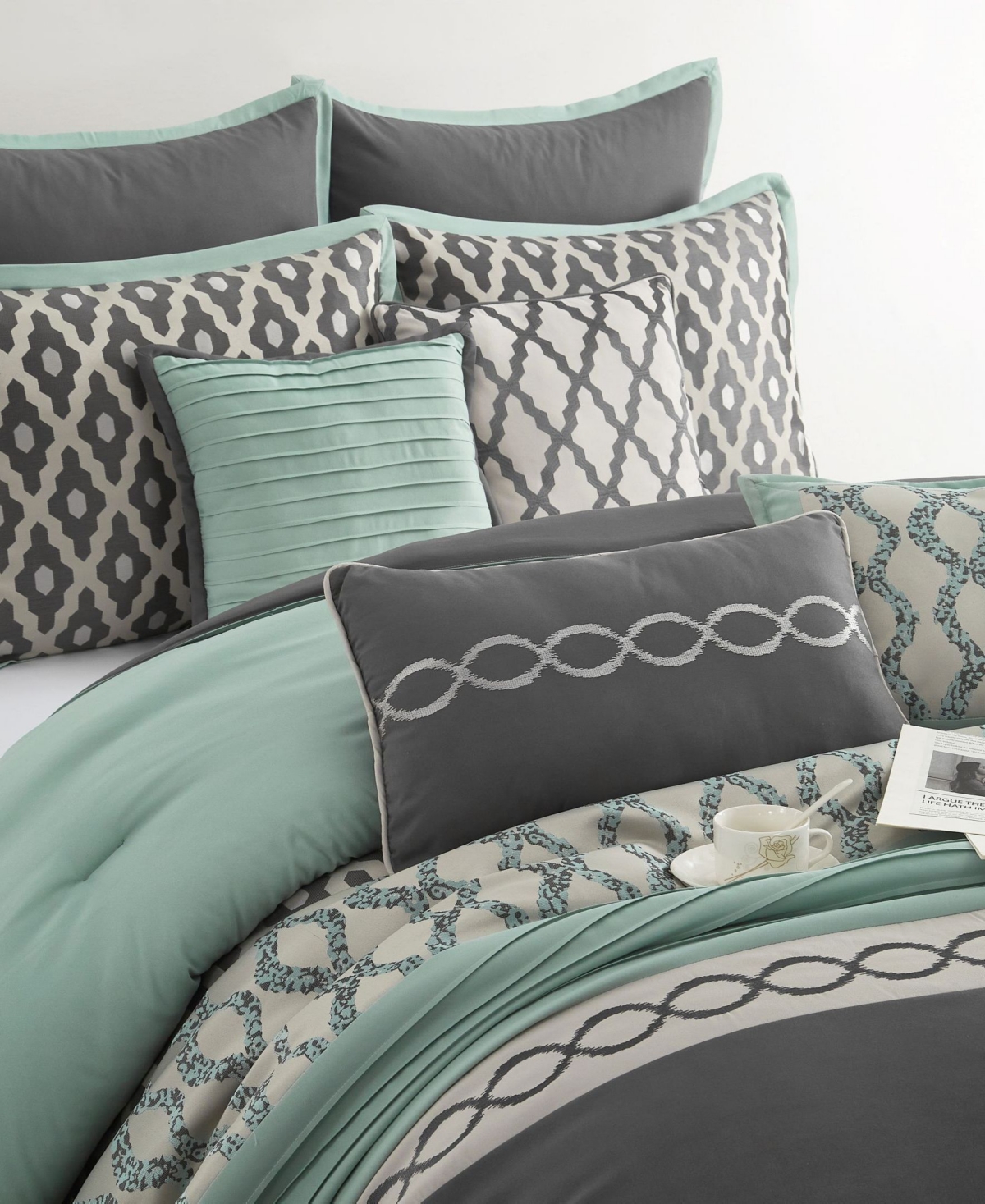 Stratford Park Caval 10-piece Comforter Set, Queen In Black