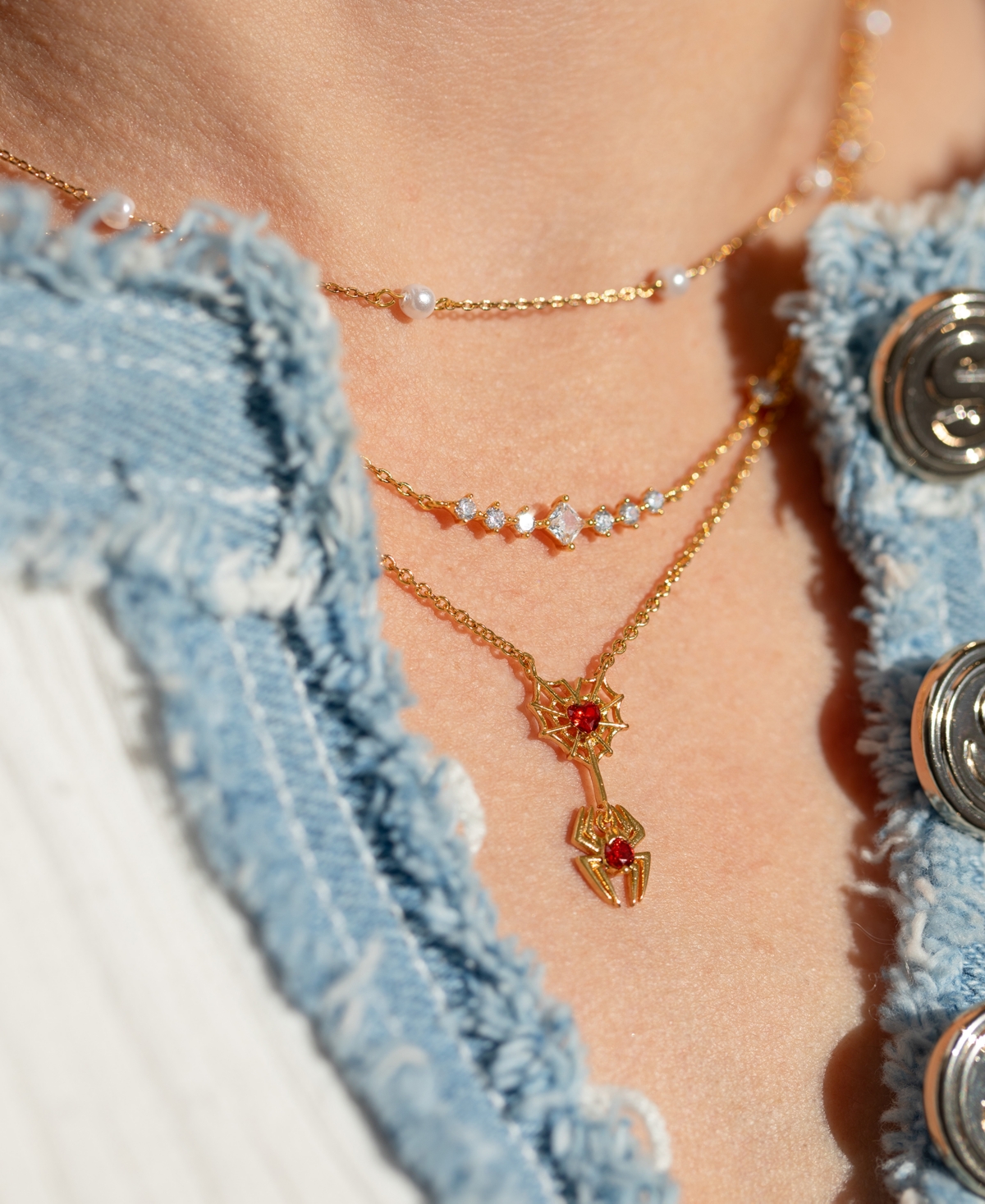 Girls Crew Marvel's Spider-man Crystal Web Of Love Necklace In Gold