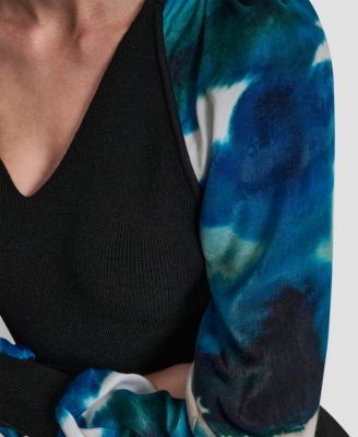 Women's Long Sleeve V-Neck Top