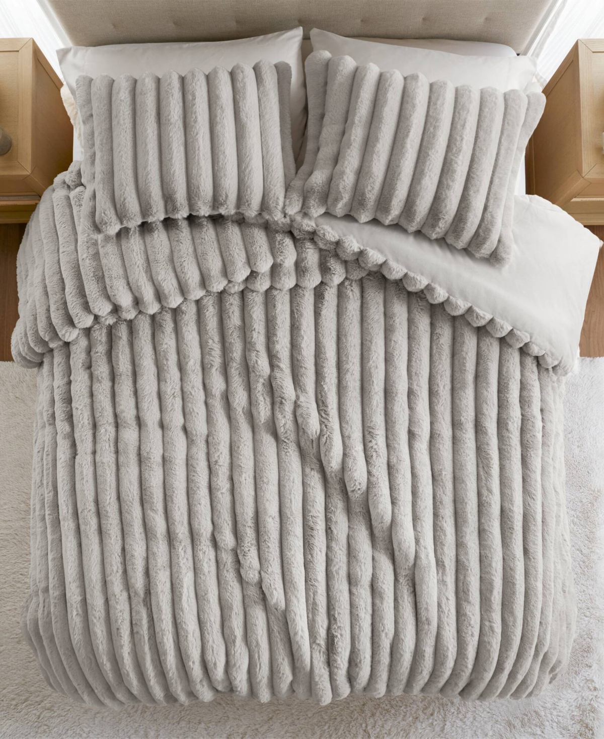 Madison Park Jasmine Faux Fur Reverse To Velvet 3-pc. Comforter Set, Full/queen In Gray