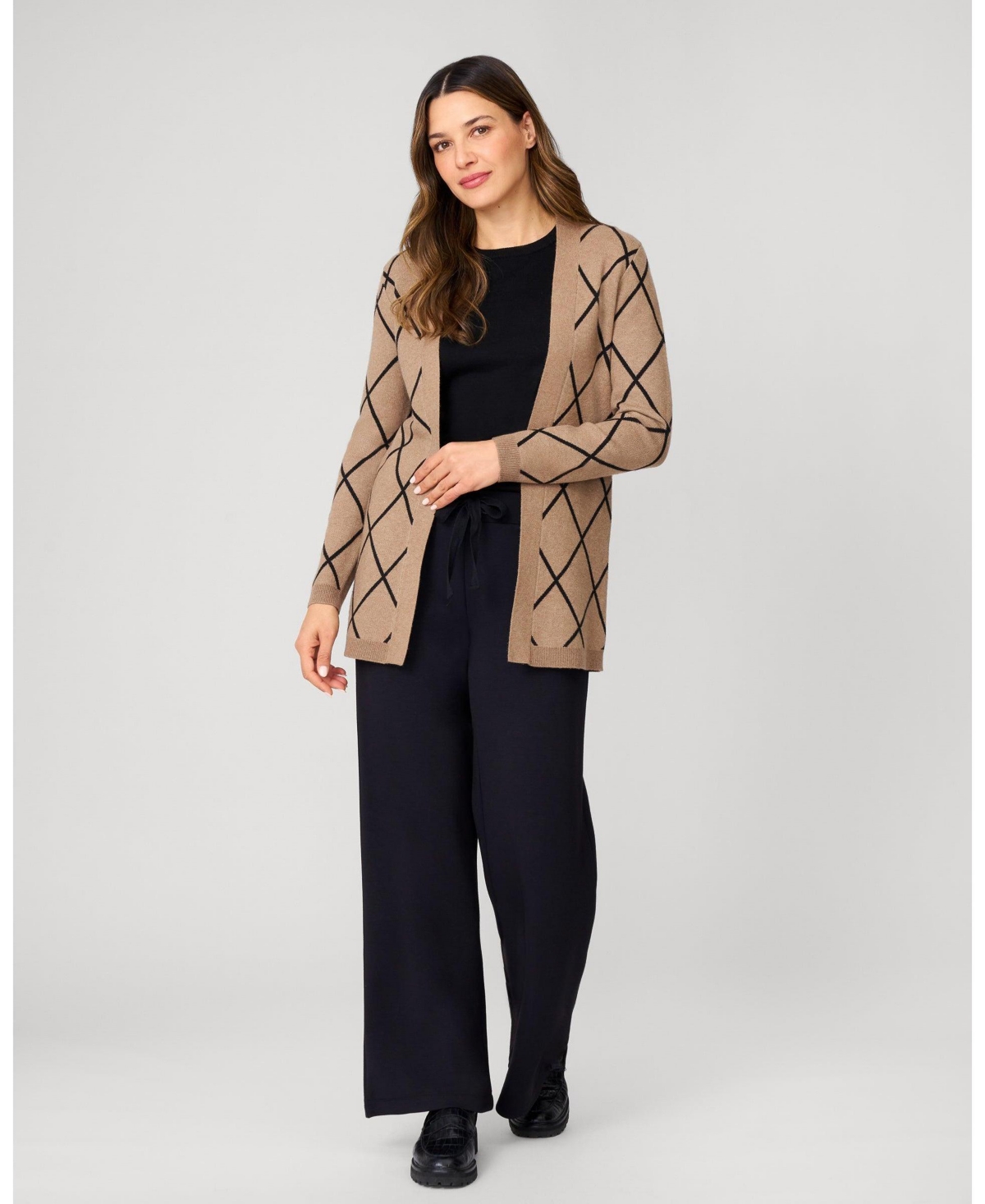 Cable & Gauge Women's Open Front Argyle Cardigan
