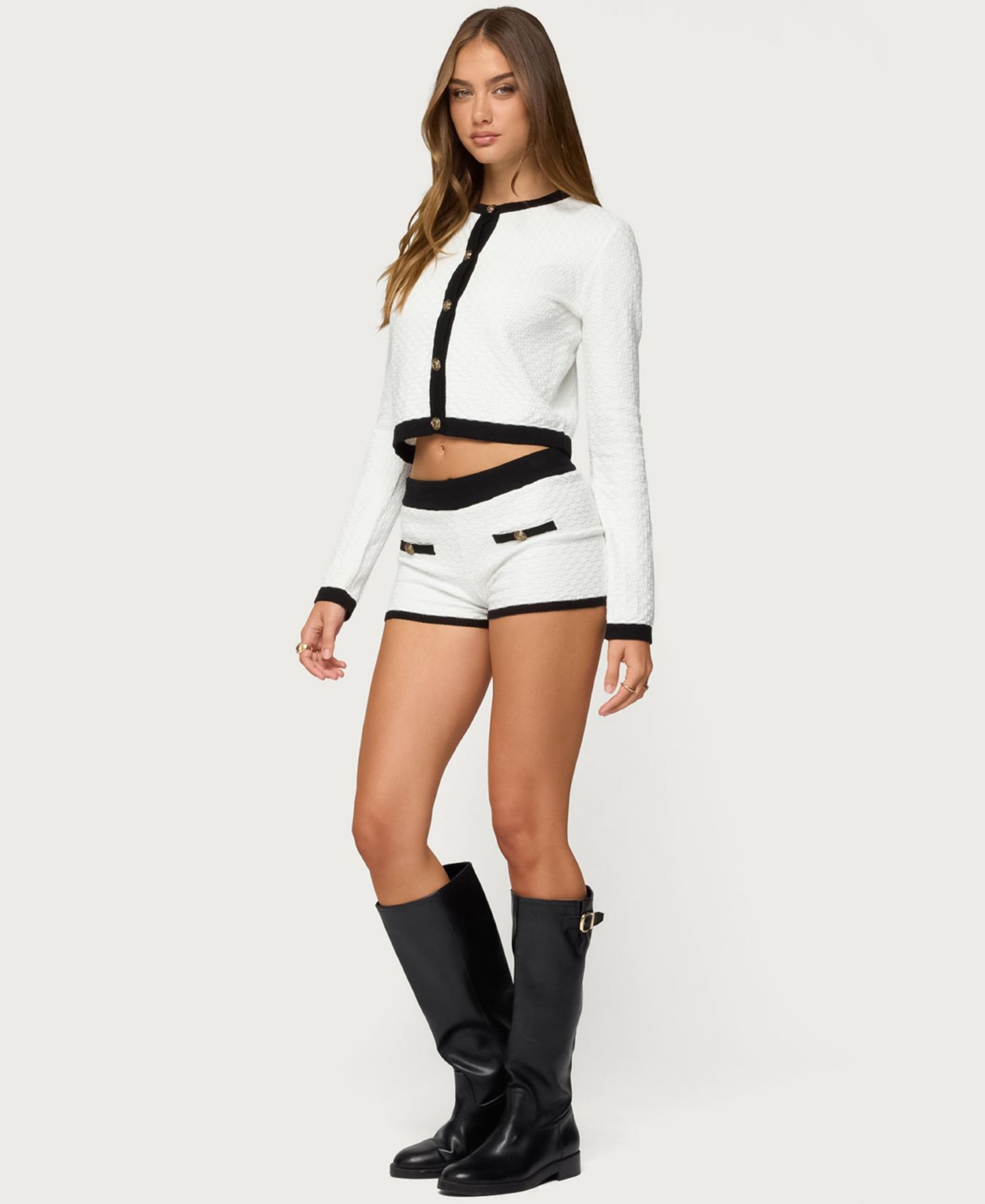 Женские шорты Edikted Mara Contrast Textured Knit, цвет: Белый — фото 3