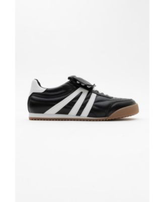 Bria Sneakers (Women)