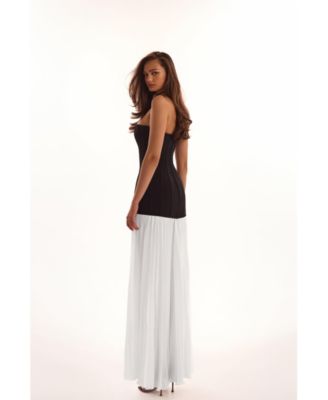 Women's Dress With A Pleated Skirt