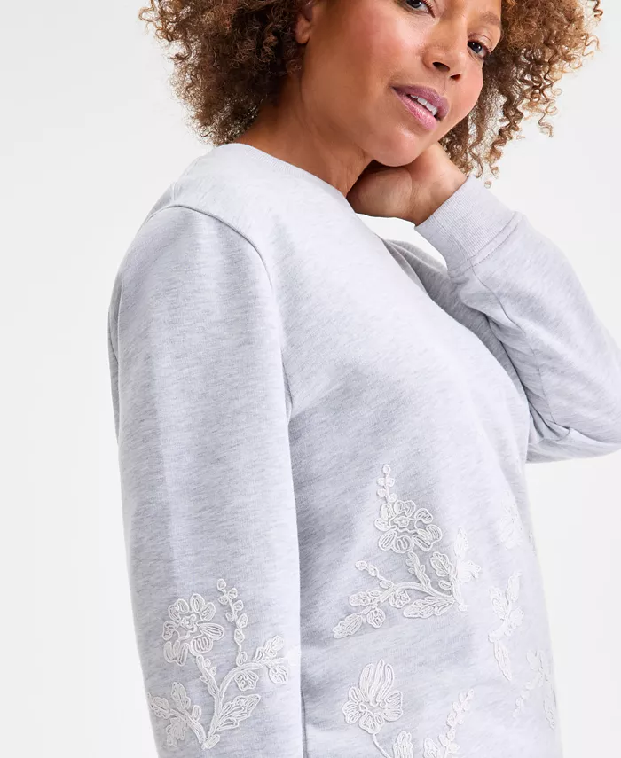 Women's Crewneck Embroidered Sweatshirt - thumbnail 7