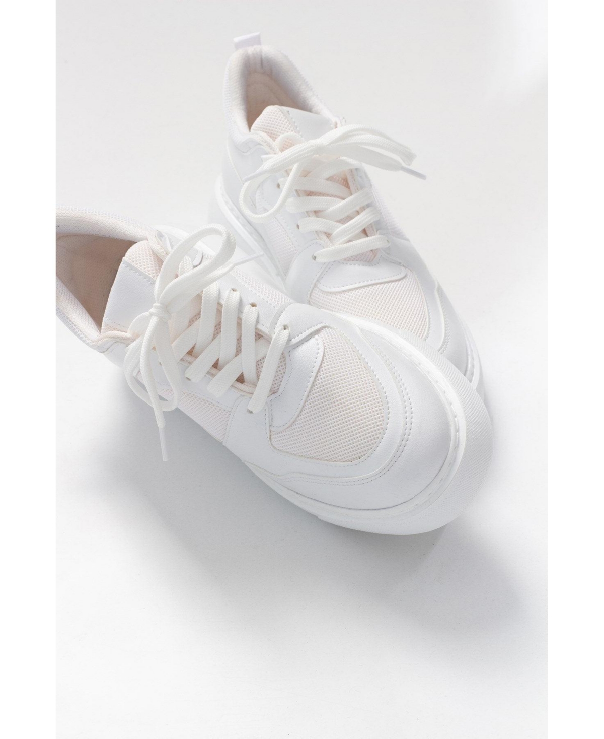Prologue Shoes Pure Mesh Sneakers (Women)