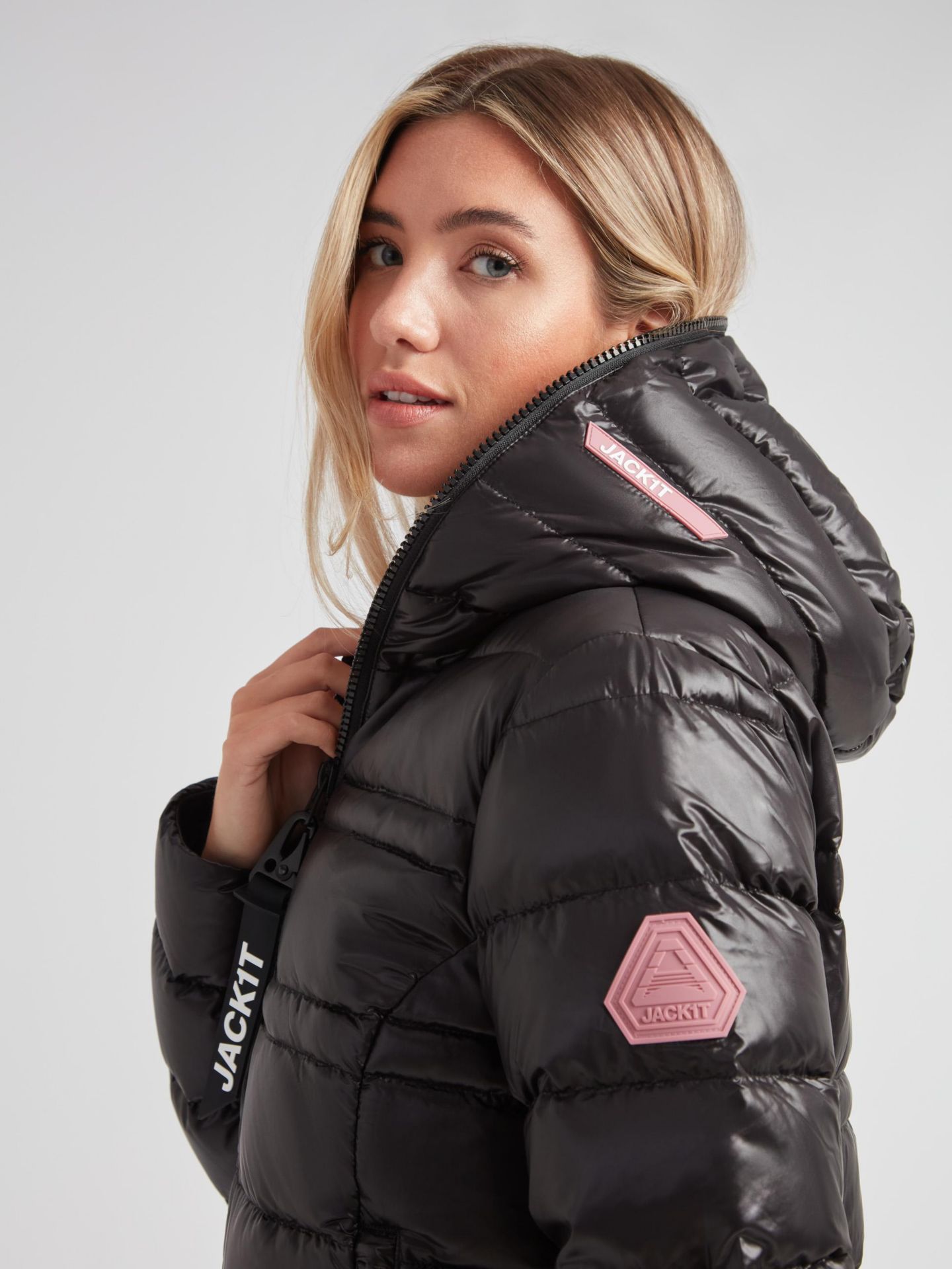 Женская куртка JACK1T R4D Tramline Hooded Puffer, цвет: Чёрный — фото 5