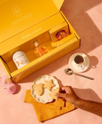 Extra Virgin Olive Oil, Vinegar, and Orange Blossom Honey Gift Set, 4 Piece