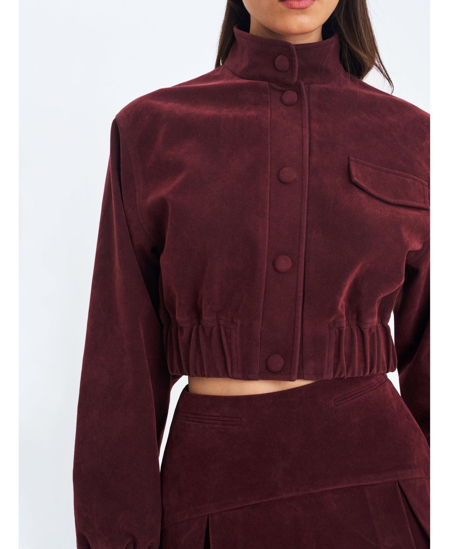 Женская куртка Miss Circle Women Farryn Mahogany Faux Suede Cropped Bomber, цвет: Красное дерево — фото 3