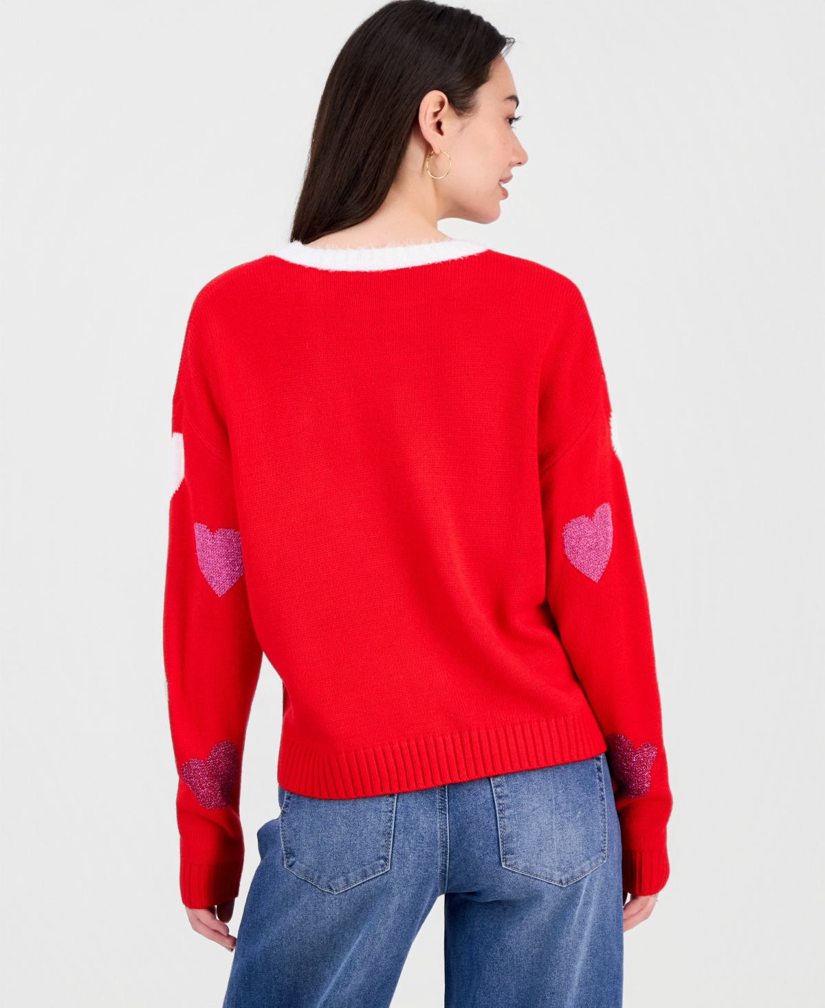 Hooked Up by Iot Juniors' Sequin Heart Snoopy Sweater