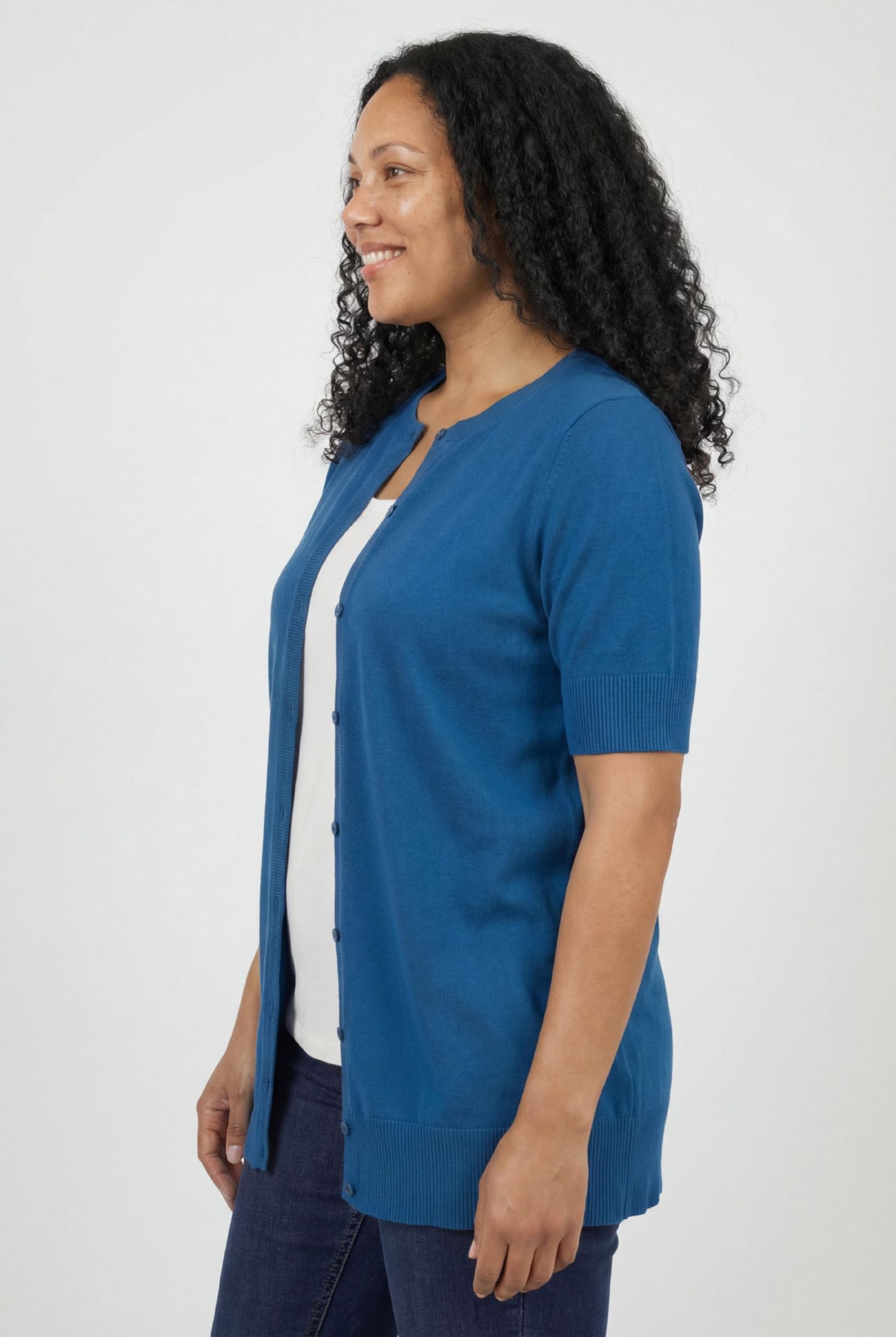 Женский кардиган Woman Within Plus Size Within Perfect Elbow-Length Sleeve Cardigan, цвет: Яркий кобальтовый — фото 3