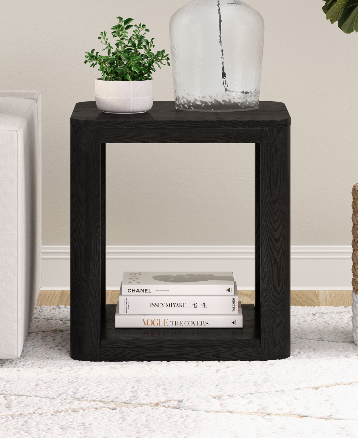 Hudson & Canal Kellan 20" Wood Wide Square Side Table In Black