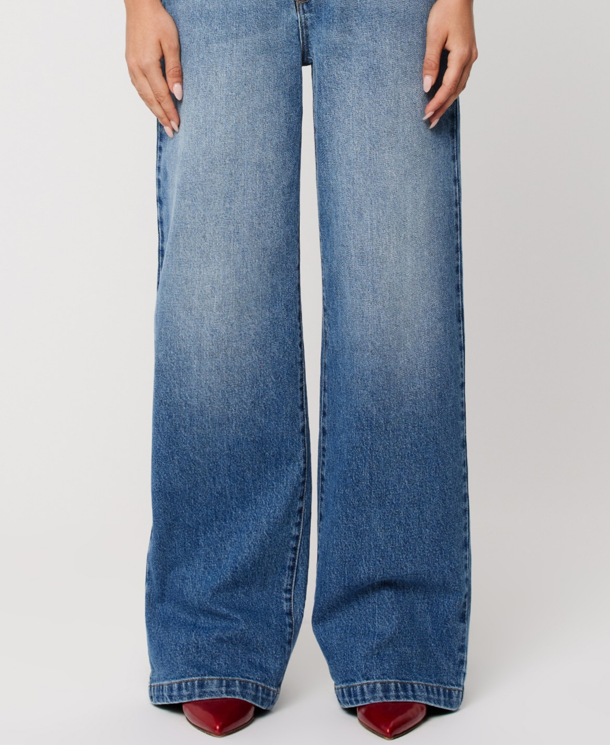 Abrand Women's 94 Wide-Leg Jeans