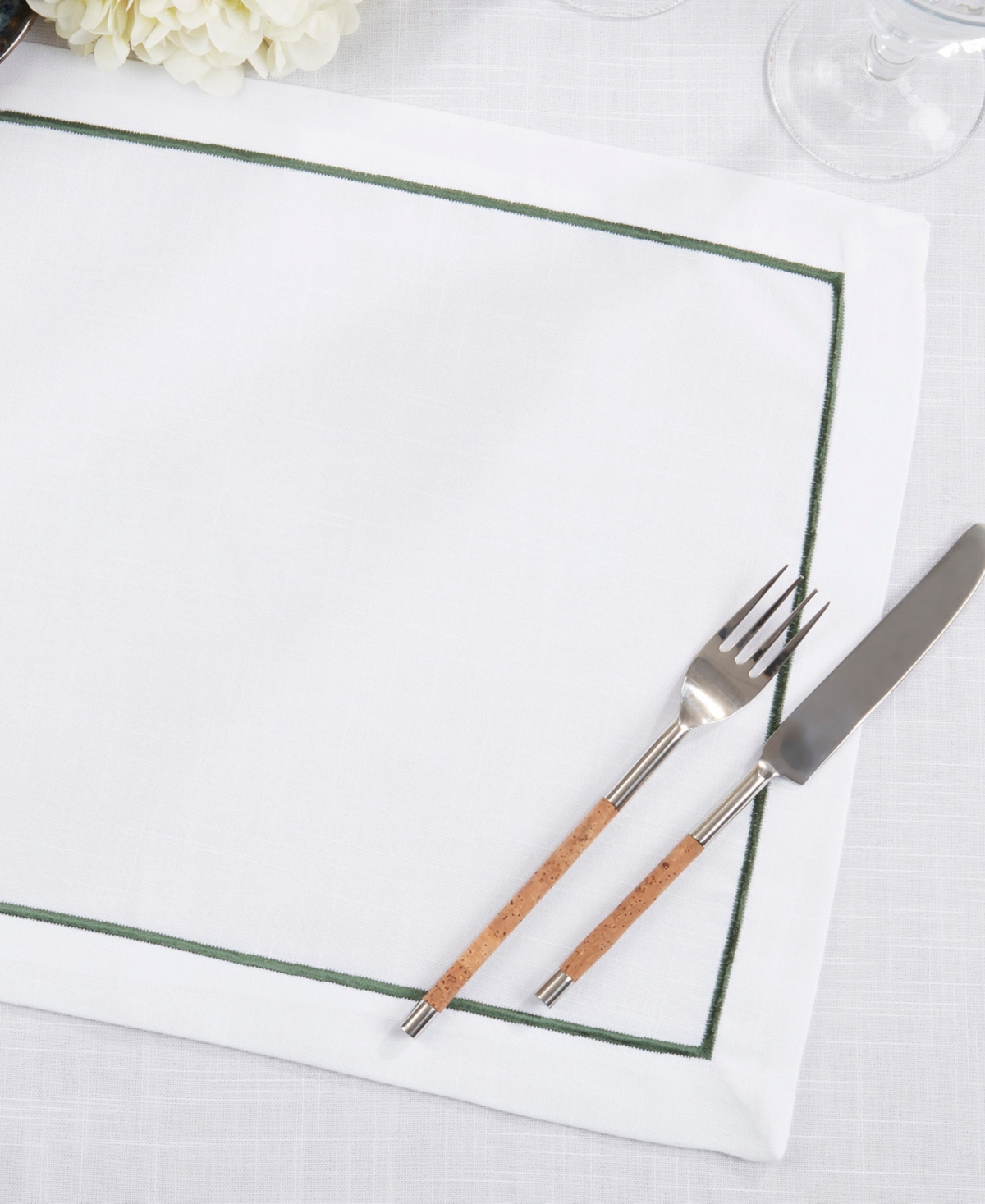Saro Lifestyle Embroidered Line Design Placemat, Set Of 4 In Green