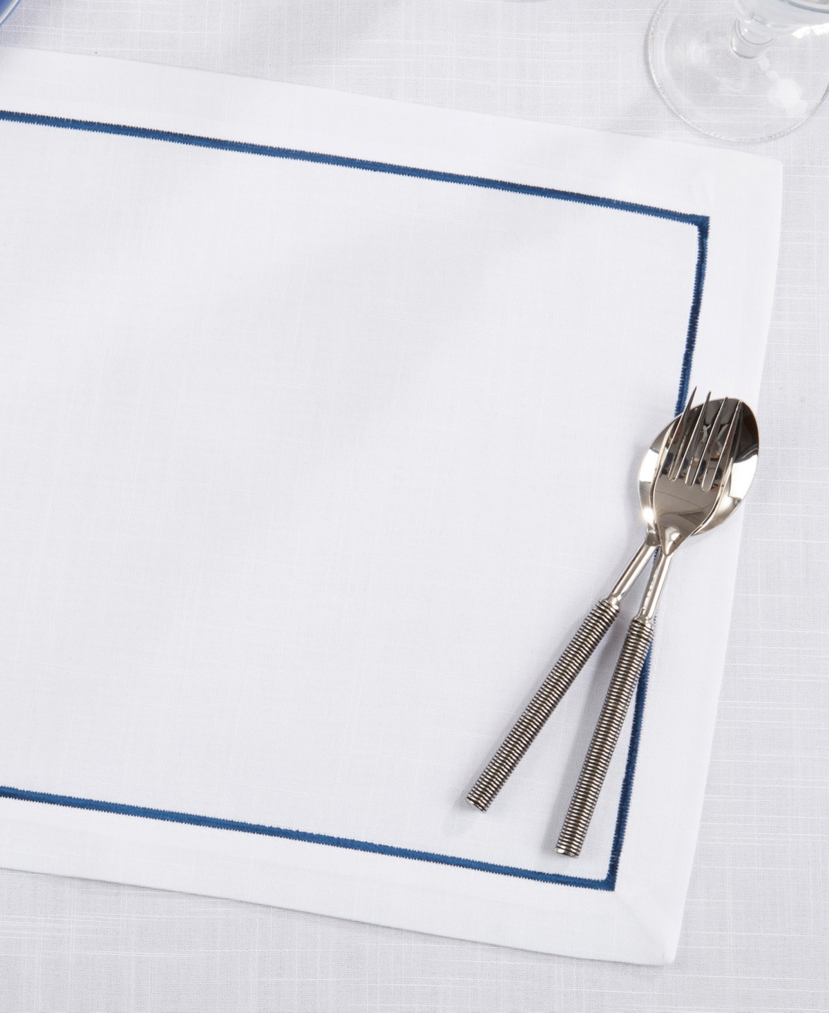 Saro Lifestyle Embroidered Line Design Placemat, Set Of 4 In Blue