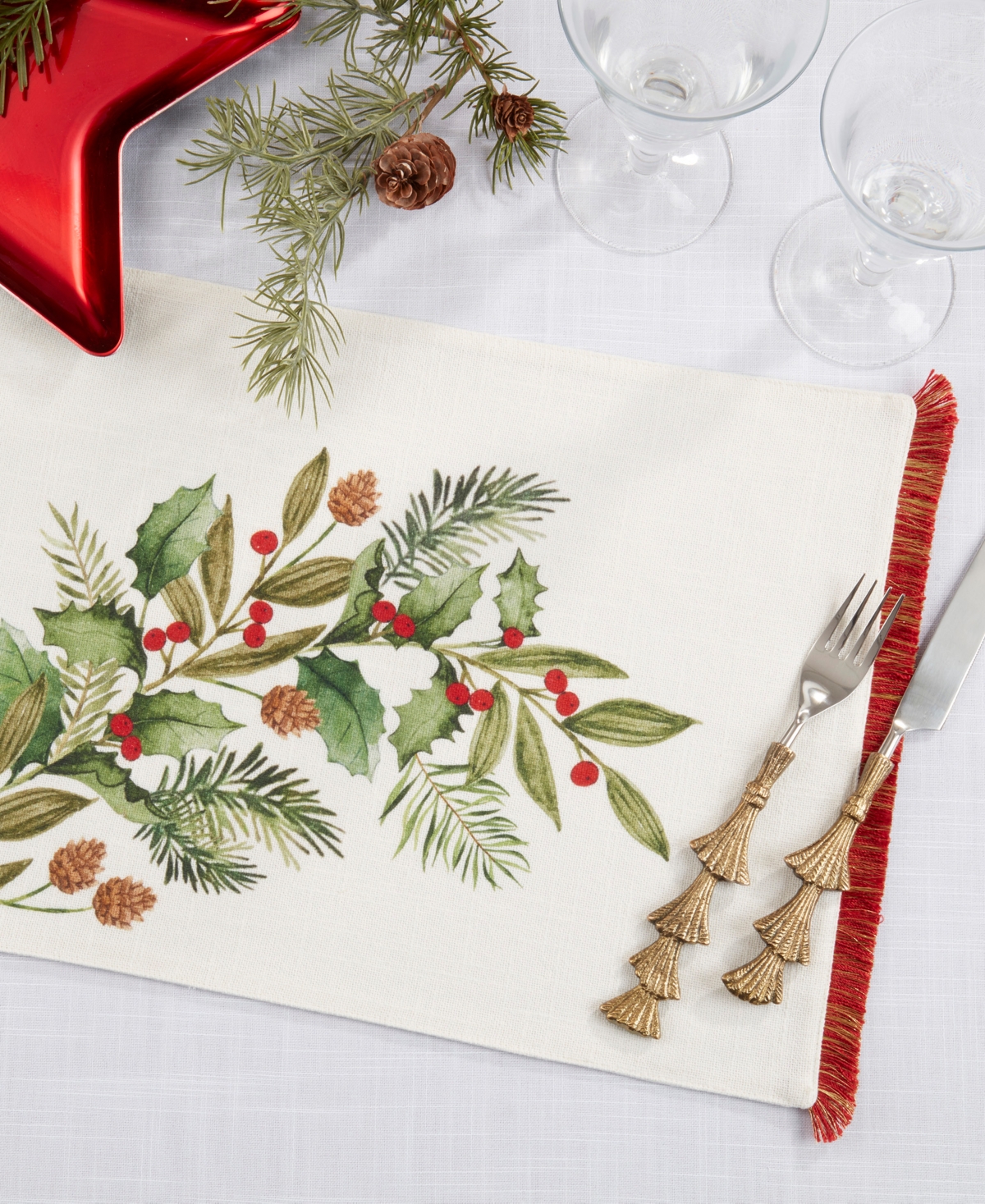 Saro Lifestyle Holly Branch Placemat, Set of 4