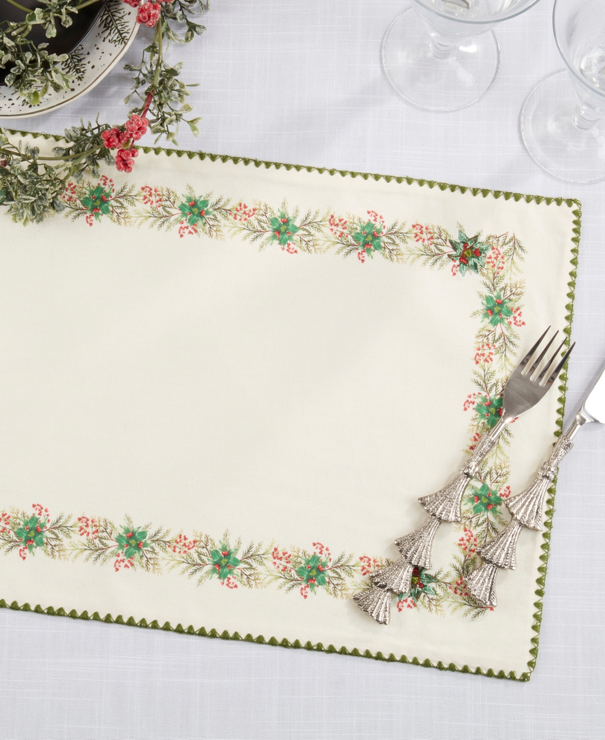 Saro Lifestyle Holly Placemat, Set of 4