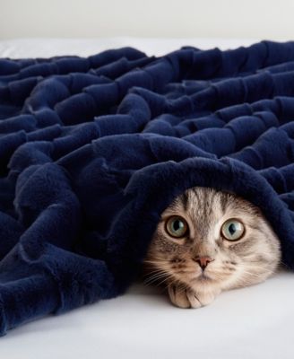 Vivienne Faux Fur Throw, 50" x 60"