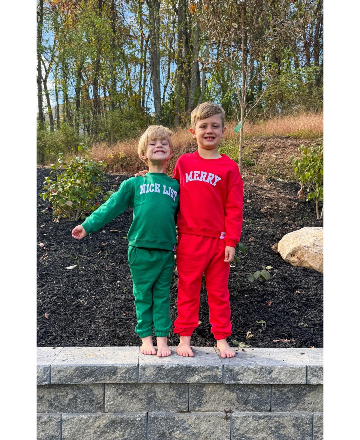 Bits & Bows Baby Unisex Nice List Sweatsuit