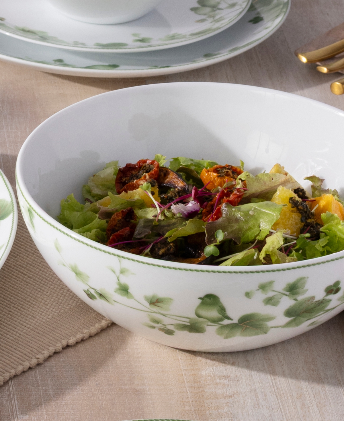 Noritake Ivy Whisper Round Vegetable Bowl