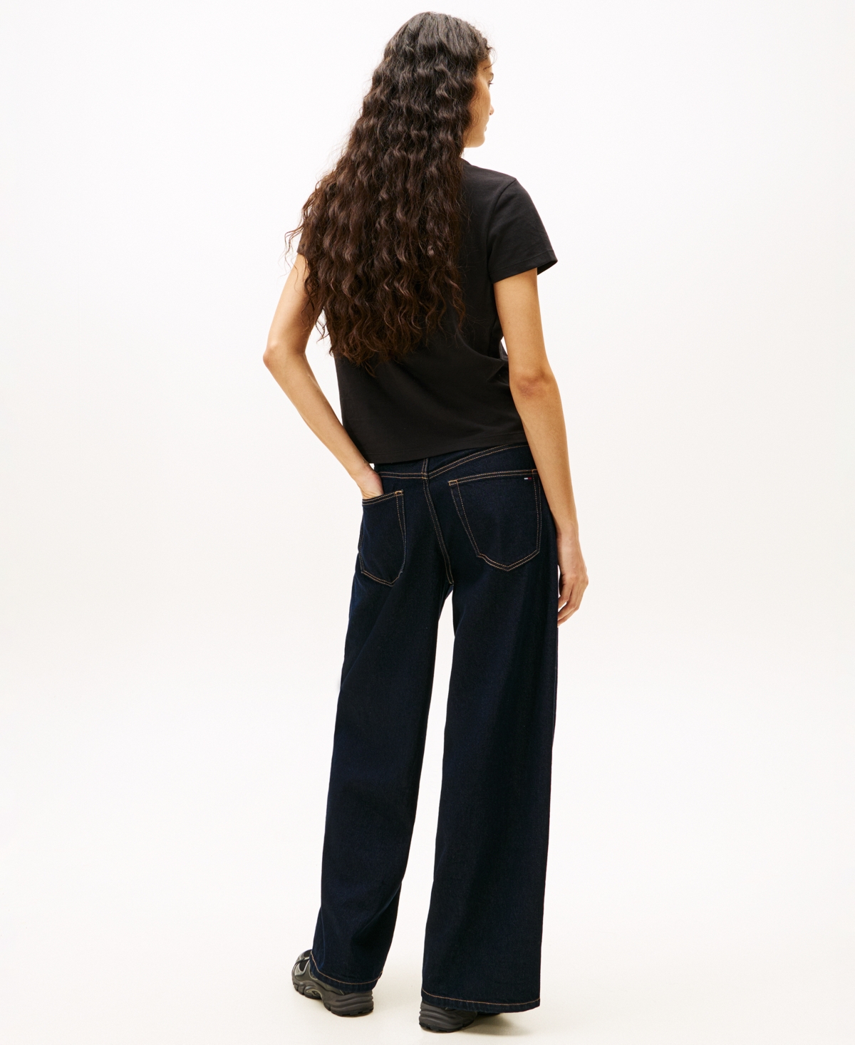 Tommy Jeans Women's Flag Logo T-Shirt