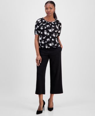 Petite Keyhole-Cutout Top