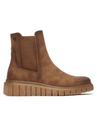 Women's Casual Chelsea Booties synthetic upper, padded insole, rubber sole, side zipper, ankle height