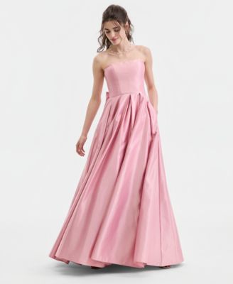 Juniors' Strapless Bow-Back Gown