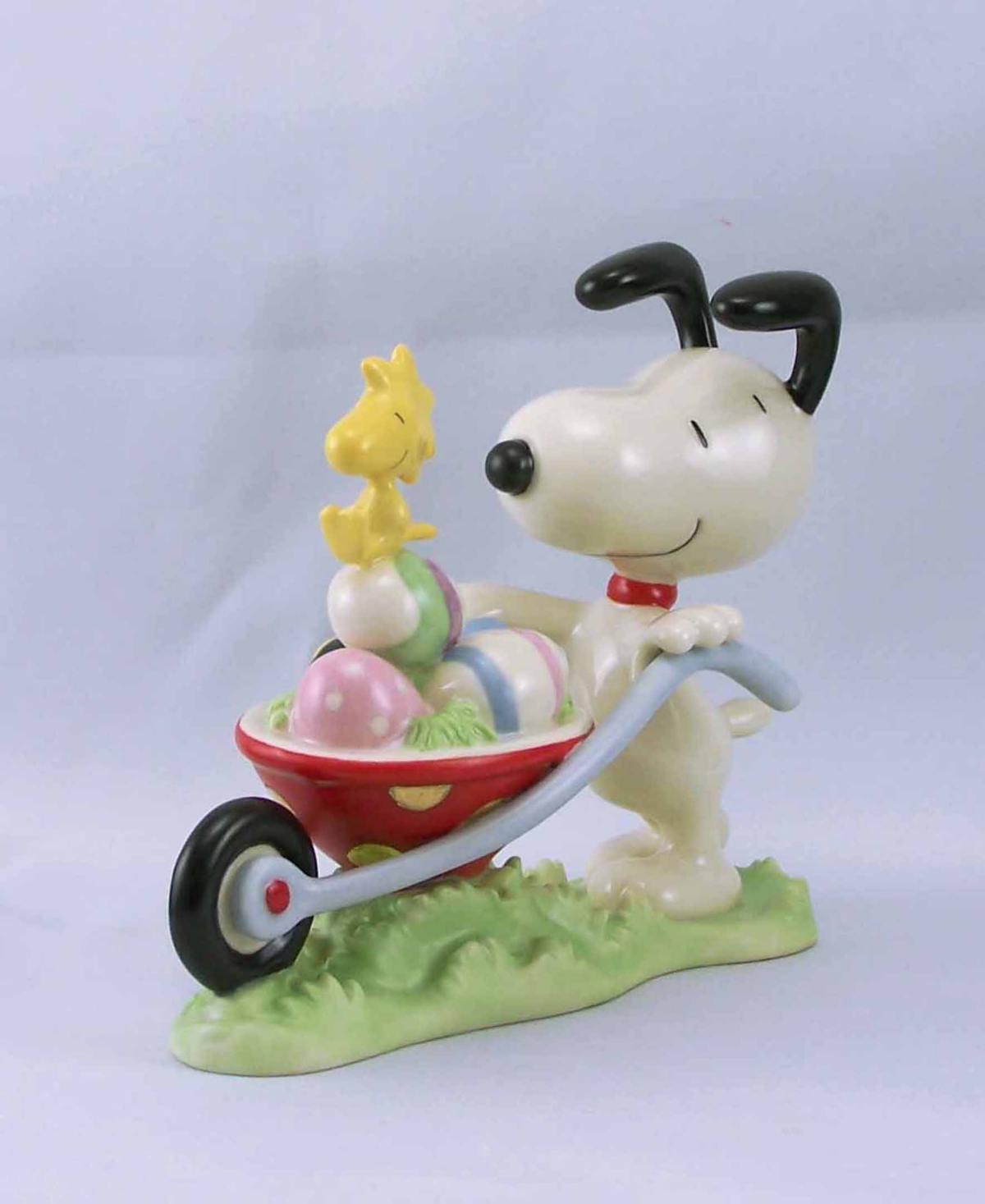 Lenox Snoopy Easter Egg Delivery Figurine