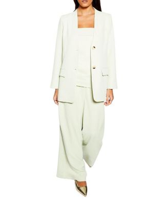Women's Runway Collarless Boxy Blazer