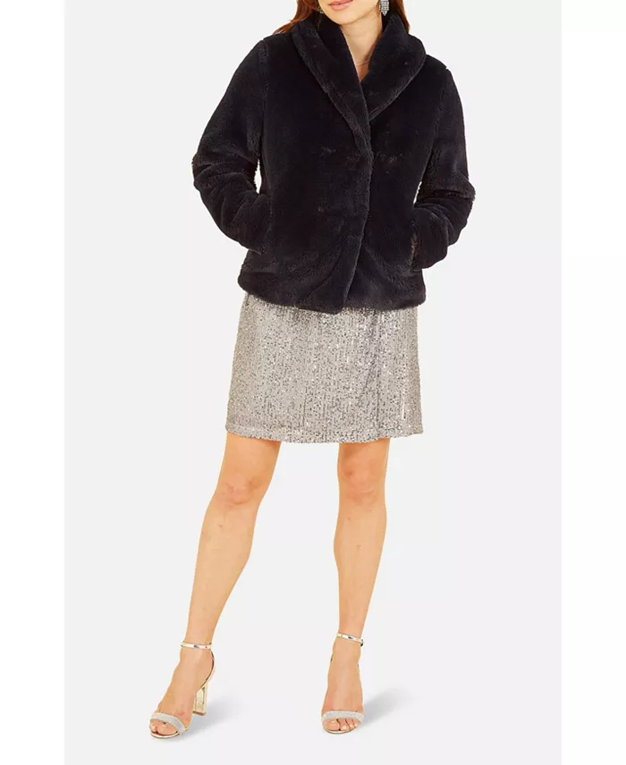 Women's Stylish Faux Fur Wrap Coat for Special Occasions - thumbnail 8