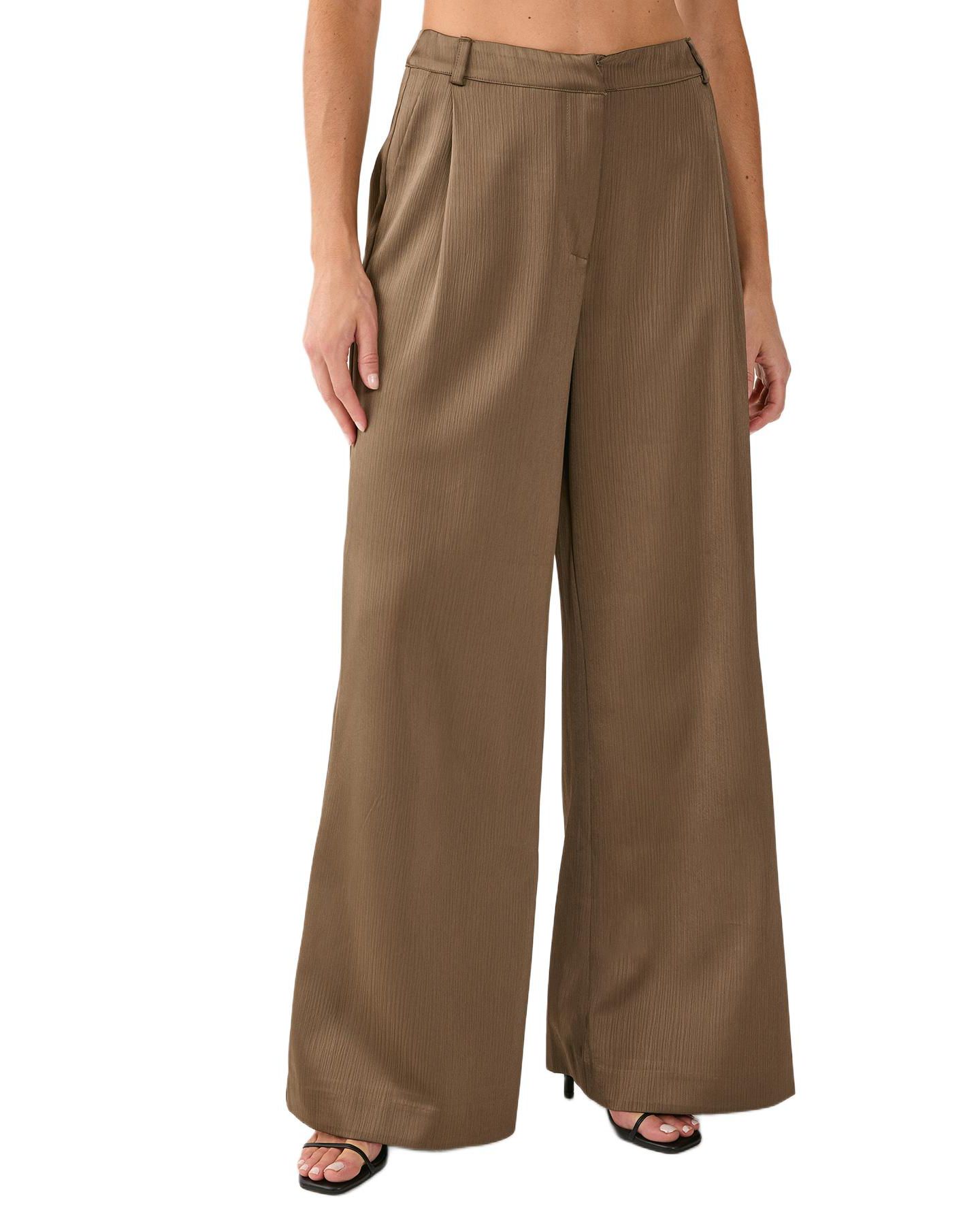 Женские брюки Nasty Gal Satin Pleated Tailored, цвет: Оливковый — фото 1