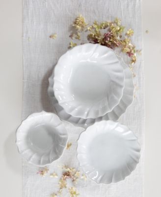 Incanto Stone Ruffle 4 Piece Place Setting