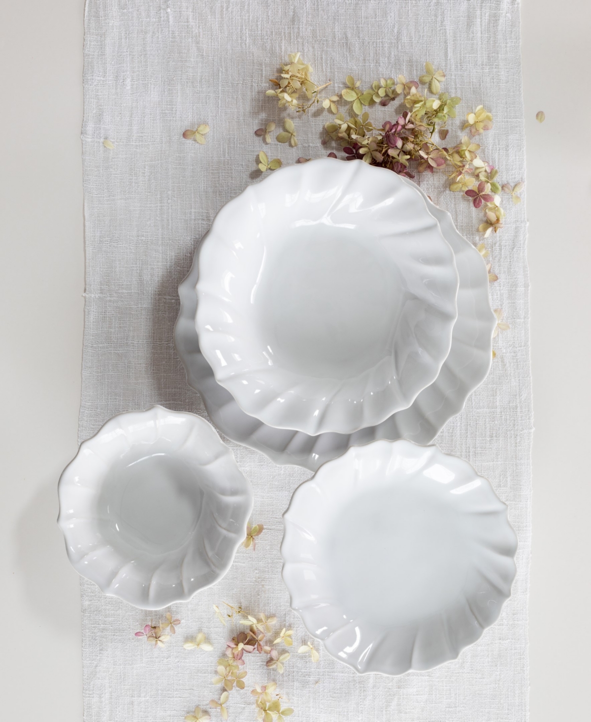 Vietri Incanto Stone Ruffle 4 Piece Place Setting