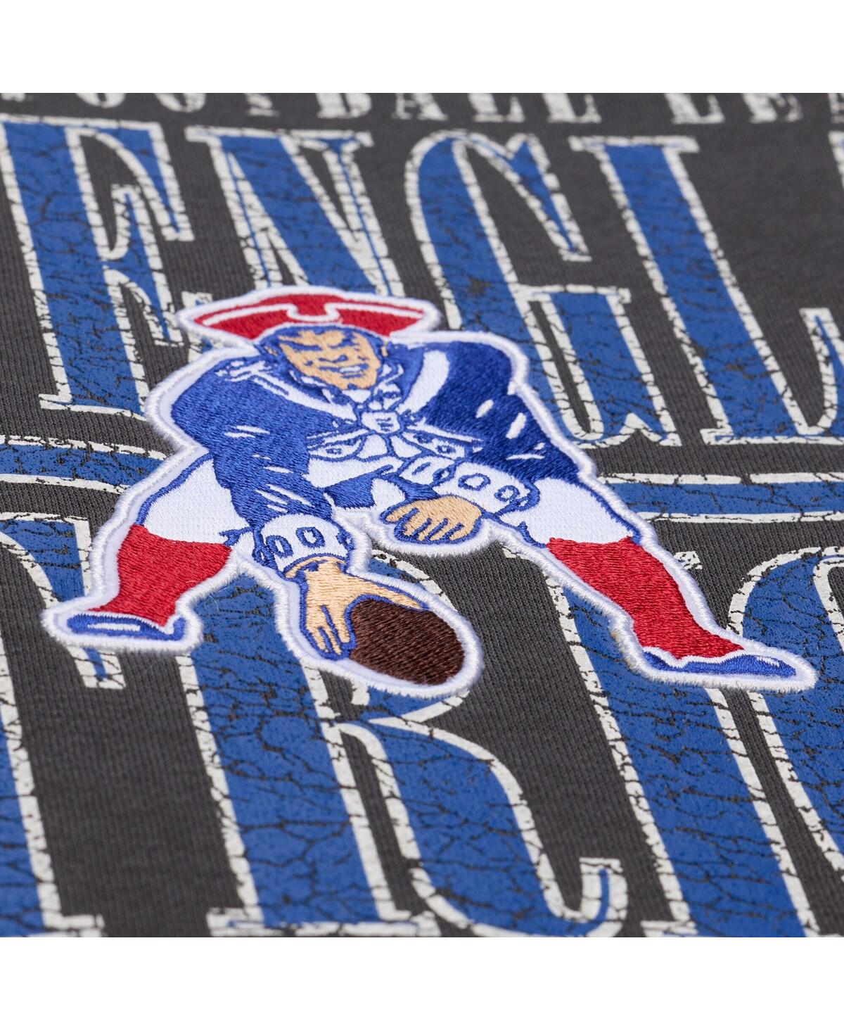 Mitchell & Ness Men's Black New England Patriots Downtown Crew Vintage Logo Sweatshirt