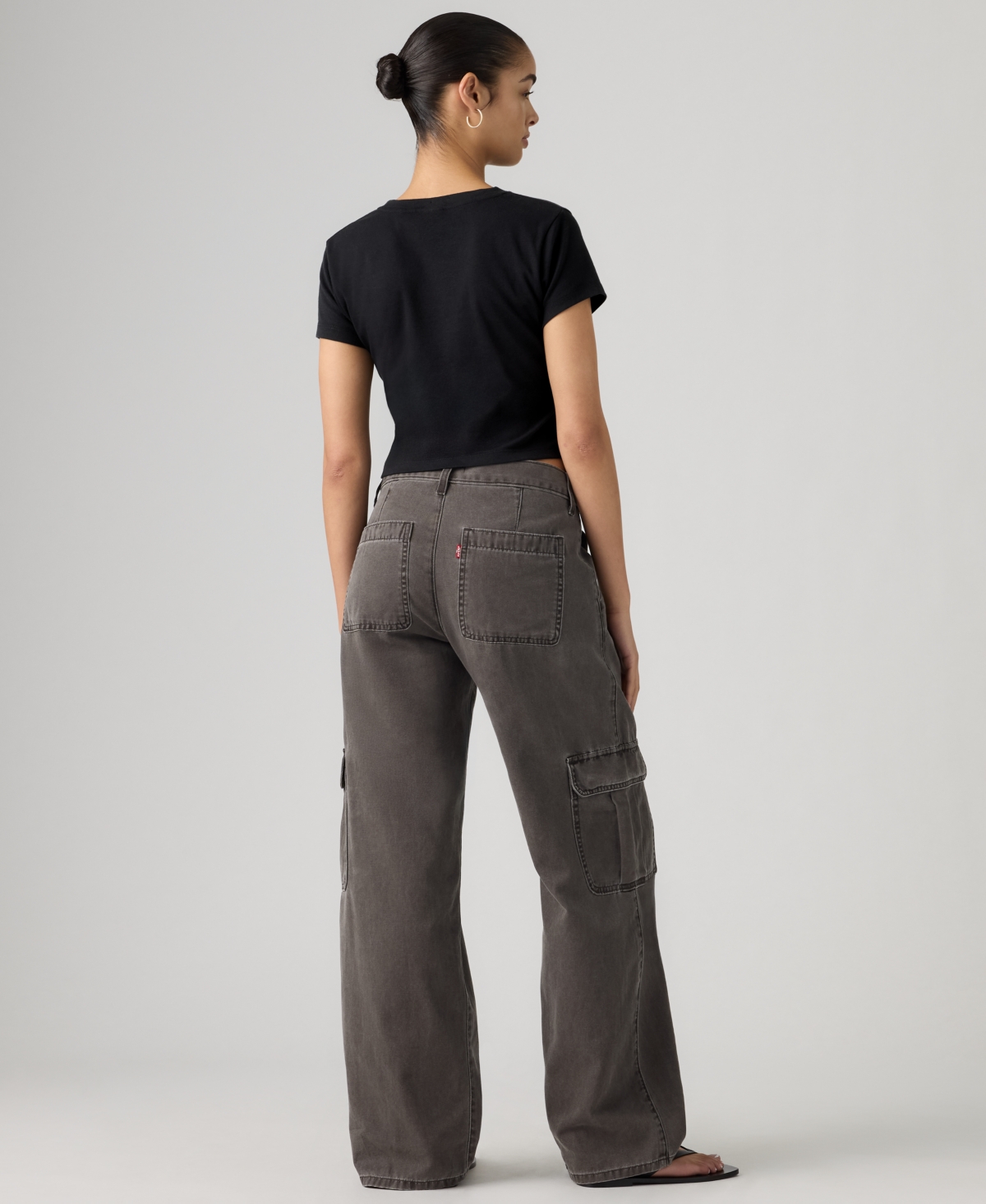 Levi's Women's Superlow Loose Cargo Jeans In Gray