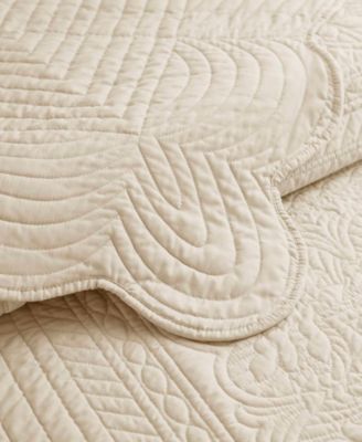 Tuscany Reversible Scalloped Edge 3-Pc. Quilt Set, King/Cal King
