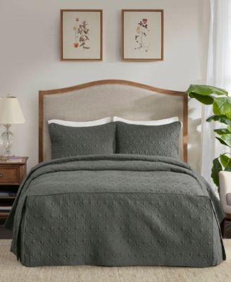 Quebec Open Corner Pleated Quilted Bedspread, King