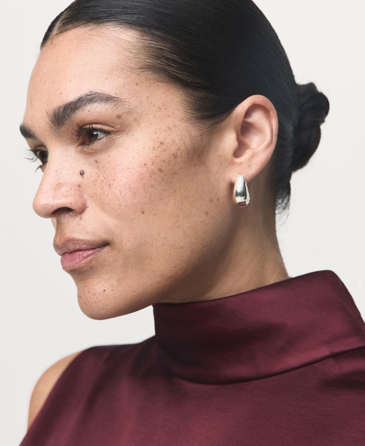 Mango Stonak Sleeveless Satin Top In Burgundy