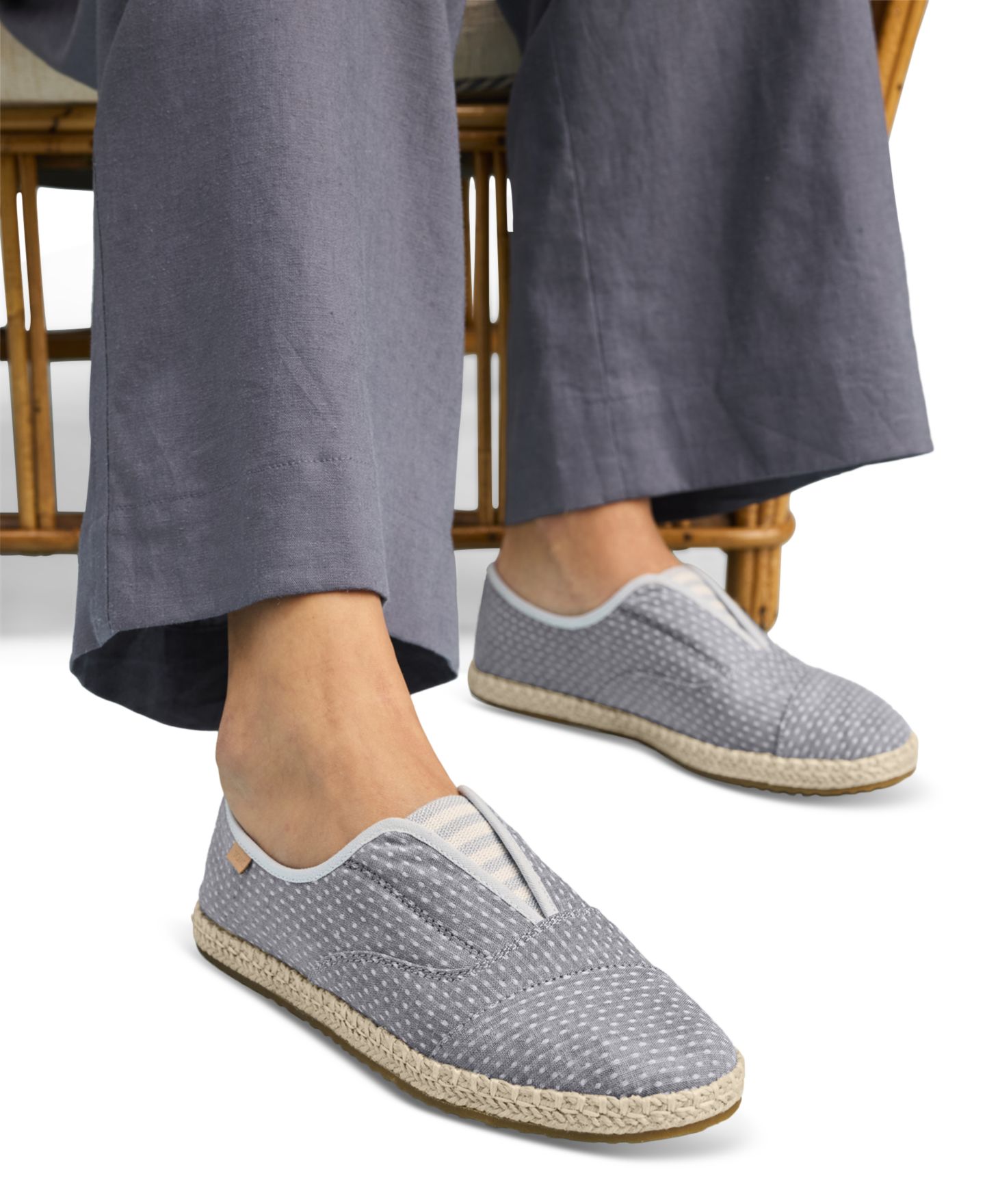 Женские балетки TOMS Palmera Plus Slip-On Espadrilles Flats, цвет: Туманный шамбре — фото 6