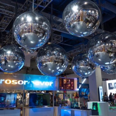 20" Big Shiny Inflatable Mirror Ball Giant Reusable PVC Balloon for Large Disco Party Wedding Event Stage Decoration Silver